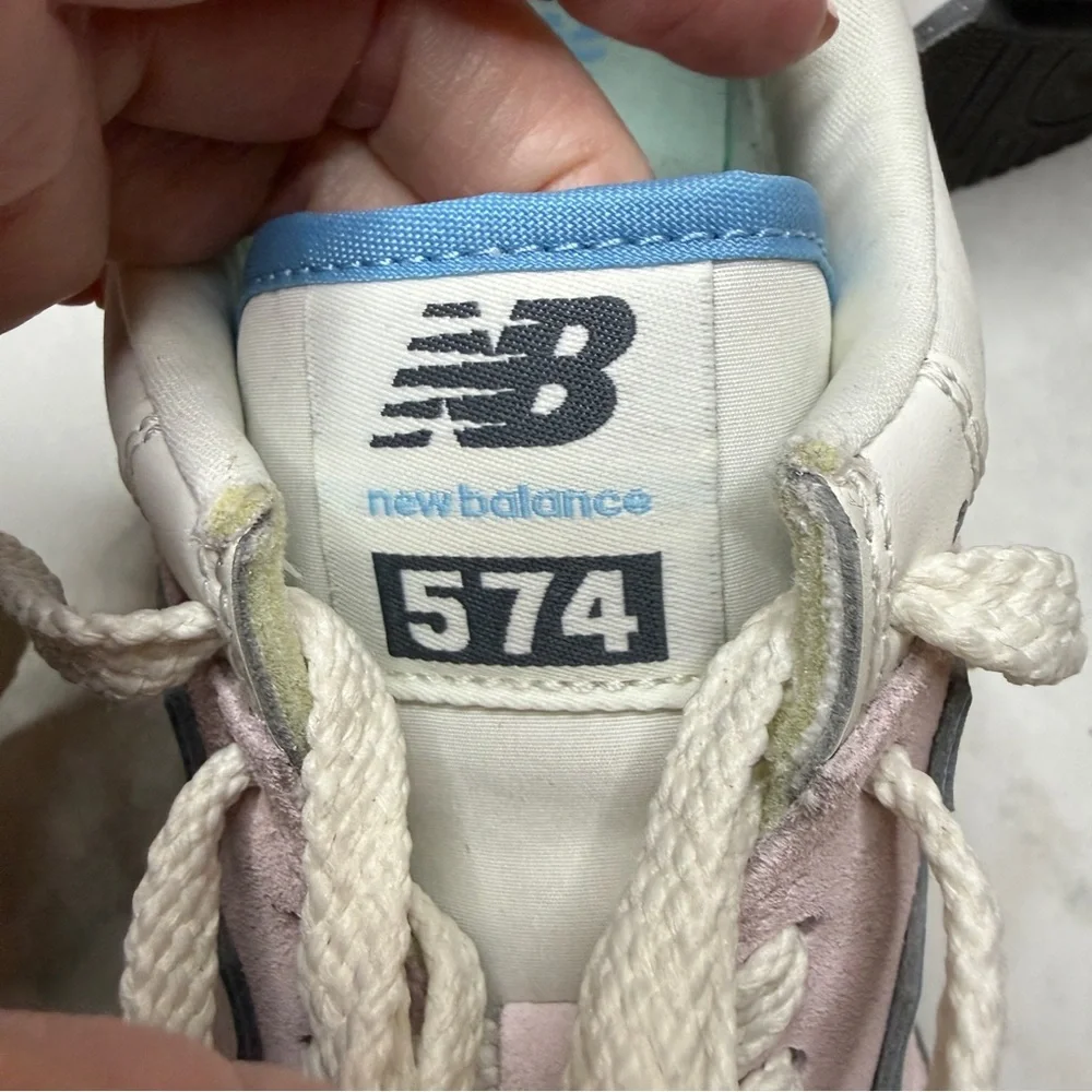 LNWOB | New Balance | 574 Sneakers | Pink Suede & White | Size 8.5 - Picture 13 of 16